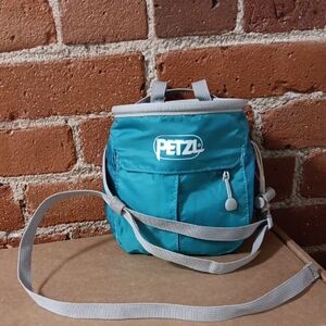 NWOT PETZL SAKAPOCHE Chalk Bag